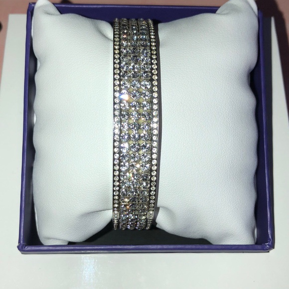 Swarovski Crystal Bangle - Picture 2 of 5